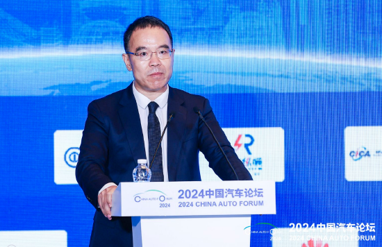 吉利杨学良:“卷”字一日不消,中国汽车就不会真正走遍全球