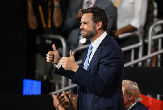 最新!特朗普正式成为美国共和党总统候选人