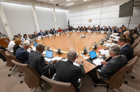 美联储会议纪要:一些与会者认为7月就已具备降息条件