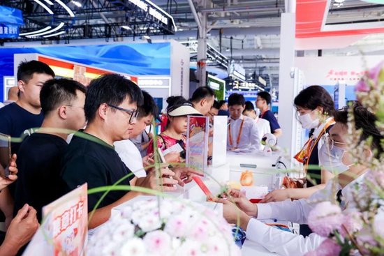 来金融展city walk,收获不一样的style!免费入场券限量领取!